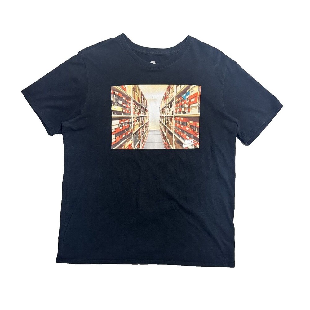 Nike Men’s Sneaker Warehouse Graphic T-Shirt Navy Size XL